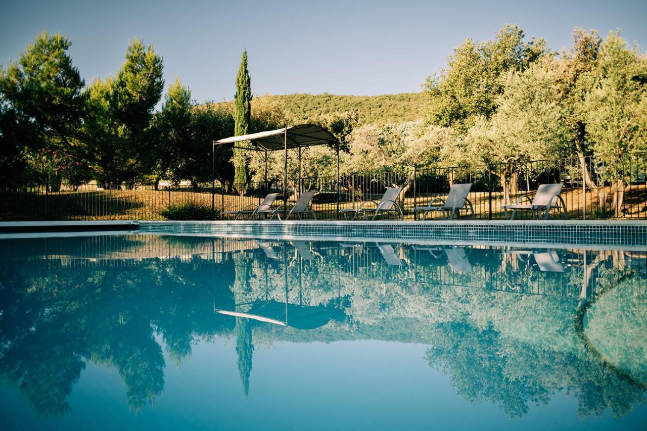 Clos Saint-Michel Resort & Spa Malaucene Exterior photo