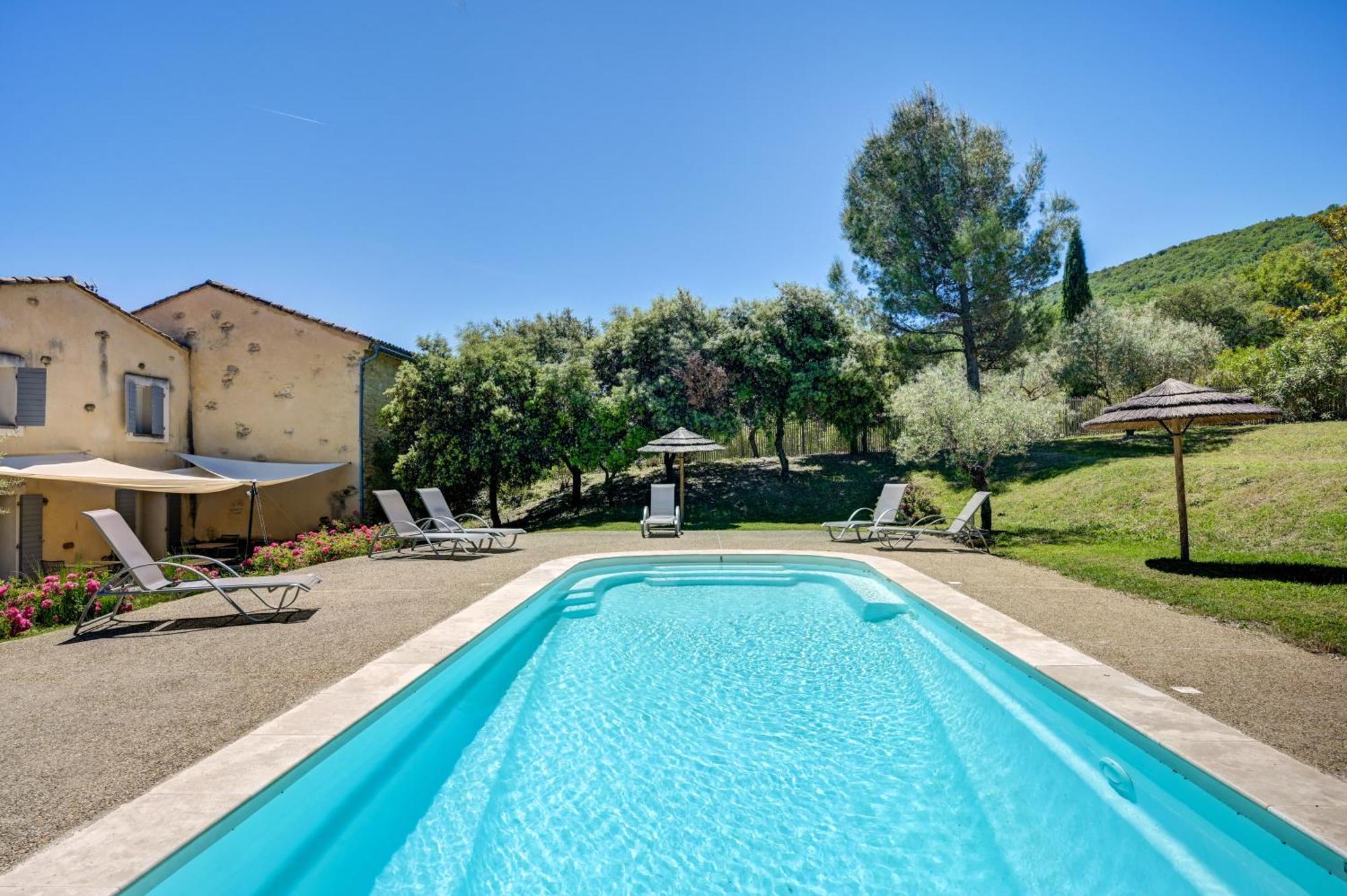 Clos Saint-Michel Resort & Spa Malaucene Exterior photo